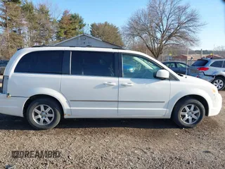 2009 Chrysler Town & Country Touring with VIN 2A8HR54179R631851, listed as a IAAI auction lot 41786165 with 126,988 mi miles and . Bid and sale history available at DreamBid. Image 14.
