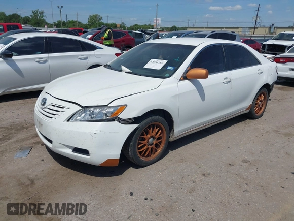 2008 Toyota Camry LE z VIN 4T1BE46K48U792969, wystawiony jako IAAI lot #42056288 z przebiegiem 249 852 mil mil oraz . Historia ofert i sprzedaży dostępna na DreamBid. Obrazek 2.