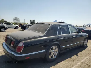 2001 Bentley Arnage z VIN SCBLC31E81CX05759, wystawiony jako Copart lot #56231445 z przebiegiem Nie podano mil oraz Tytuł czysty. Historia ofert i sprzedaży dostępna na DreamBid. Obrazek 3.