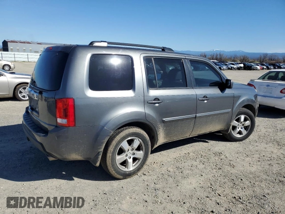 2011 Honda Pilot EX-L with VIN 5FNYF3H67BB030564, listed as a Copart auction lot 46863995 with 204,027 mi miles and Salvage Title. Bid and sale history available at carsss.com. Image 3.