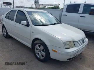 2004 Volkswagen Jetta Sedan GLS with VIN 3VWSK69M94M050424, listed as a IAAI auction lot 42076499 with 163,597 mi miles. Bid and sale history available at carsss.com. Image 1.