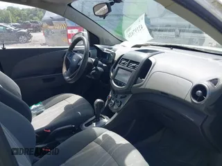 2015 Chevrolet Sonic LT with VIN 1G1JC5SH2F4140332, listed as a IAAI auction lot 42197626 with 105,850 mi miles and . Bid and sale history available at DreamBid. Image 5.