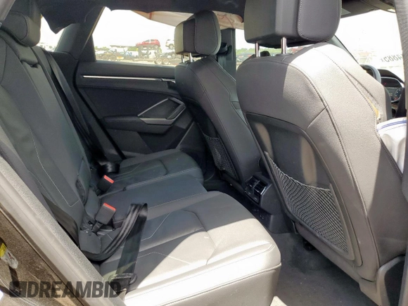 2020 Audi Q3 S line Prestige with VIN WA1FECF33L1043433, listed as a Copart auction lot 61084885 with 58,607 mi miles and Salvage title. Bid and sale history available at DreamBid. Image 10.