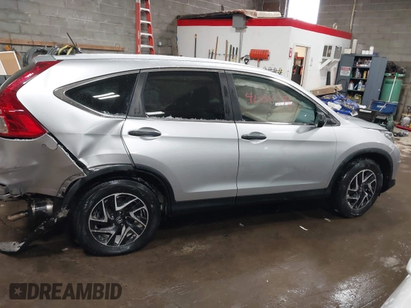 2016 Honda CR-V SE with VIN 2HKRM4H43GH696134, listed as a IAAI auction lot 41338376 with Not Provided miles and . Bid and sale history available at carsss.com. Image 12.
