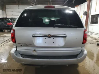2006 Chrysler Town & Country SWB with VIN 1A4GP45R76B740211, listed as a Copart auction lot 84770074 with 52,557 mi miles and Clean Title. Bid and sale history available at carsss.com. Image 6.