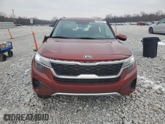 2021 Kia Seltos S with VIN KNDEU2AA4M7212605, listed as a Copart auction lot 44979405 with 62,093 mi miles and Salvage Title. Bid and sale history available at DreamBid. Image 5.