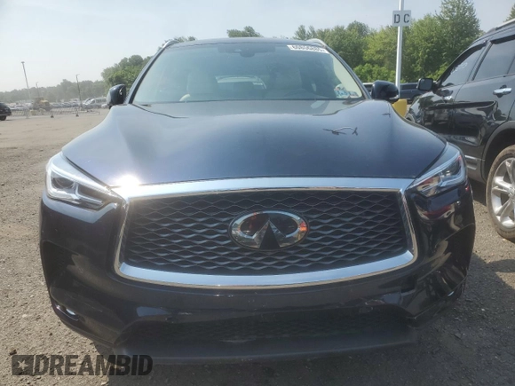 2021 Infiniti QX50 Essential z VIN 3PCAJ5CBXMF118608, wystawiony jako Copart lot #60856885 z przebiegiem 31 040 mil mil oraz Czysty tytuł • Clean title. Historia ofert i sprzedaży dostępna na DreamBid. Obrazek 5.