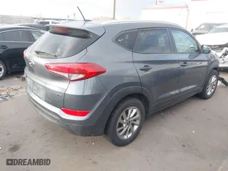 2016 Hyundai Tucson SE with VIN KM8J3CA47GU128085, listed as a IAAI auction lot 41109798 with 156,861 mi miles. Bid and sale history available at carsss.com. Image 4.
