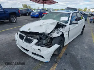 2007 BMW 3 Series 328i with VIN WBAVA33527PG40286, listed as a IAAI auction lot 39151325 with 1 mi miles. Bid and sale history available at carsss.com. Image 6.