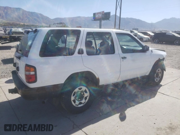 1996 Nissan Pathfinder XE z VIN JN8AR05Y6TW021708, wystawiony jako Copart lot #72991034 z przebiegiem 186 576 mil mil oraz Szkoda całkowita • Salvage title. Historia ofert i sprzedaży dostępna na DreamBid. Obrazek 3.