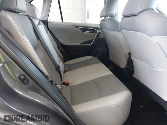 2024 Toyota RAV4 XLE Premium z VIN 2T3C1RFV0RC284225, wystawiony jako IAAI lot #42278949 z przebiegiem 15 765 mil mil oraz . Historia ofert i sprzedaży dostępna na DreamBid. Obrazek 8.