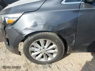 2016 Kia Sedona EX with VIN KNDMC5C10G6137795, listed as a IAAI auction lot 41015257 with 114,347 mi miles. Bid and sale history available at carsss.com. Image 18.