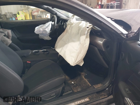 2020 Ford Mustang GT with VIN 1FA6P8CFXL5158685, listed as a IAAI auction lot 42276105 with 13,775 mi miles and . Bid and sale history available at DreamBid. Image 5.