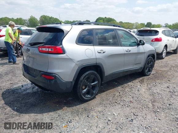 2016 Jeep Cherokee Latitude with VIN 1C4PJLCB3GW176901, listed as a IAAI auction lot 42019983 with 141,104 mi miles and . Bid and sale history available at DreamBid. Image 4.