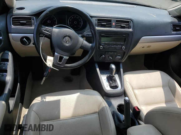 2013 Volkswagen Jetta SE with VIN 3VWDP7AJ7DM372884, listed as a Copart auction lot 60687755 with 123,754 mi miles and Salvage title. Bid and sale history available at DreamBid. Image 8.