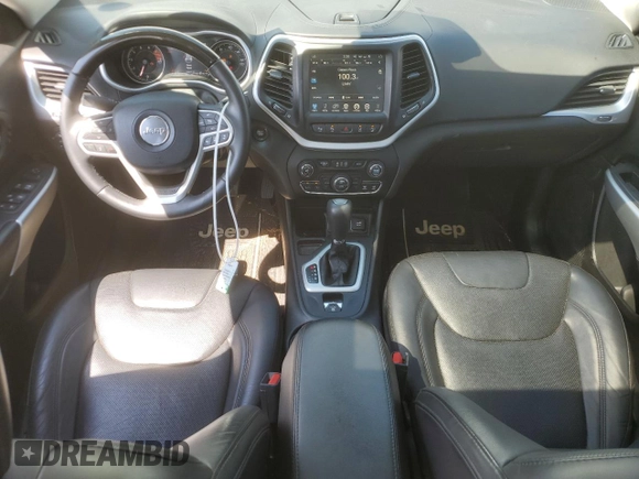 2017 Jeep Cherokee Overland with VIN 1C4PJLJS1HW640840, listed as a Copart auction lot 61449965 with 53,277 mi miles and Salvage title. Bid and sale history available at DreamBid. Image 8.