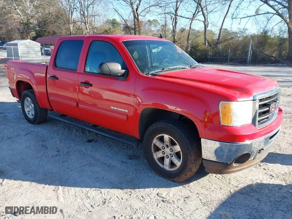 2011 GMC Sierra 1500 SLE with VIN 3GTP1VE06BG204611, listed as a IAAI auction lot 41670993 with 269,820 mi miles. Bid and sale history available at carsss.com. Image 1.