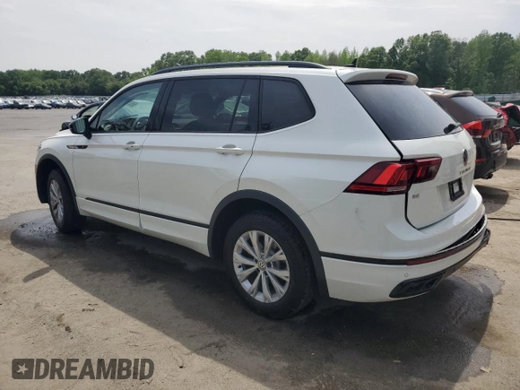 2024 Volkswagen Tiguan SE R-Line Black z VIN 3VV8B7AX7RM117751, wystawiony jako Copart lot #56531675 z przebiegiem 11 964 mil mil oraz Szkoda całkowita • Salvage title. Historia ofert i sprzedaży dostępna na DreamBid. Obrazek 2.