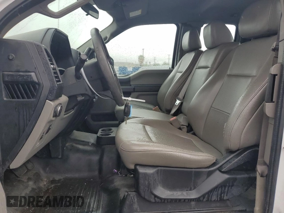 2018 Ford F-150 XL z VIN 1FTEX1C52JKE31993, wystawiony jako Copart lot #54867525 z przebiegiem 121 290 mil mil oraz Szkoda całkowita • Salvage title. Historia ofert i sprzedaży dostępna na DreamBid. Obrazek 7.