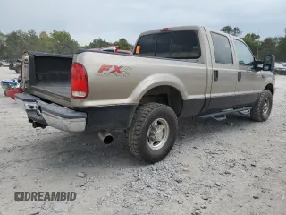 2004 Ford Super Duty F-250 XL with VIN 1FTNW21P04EB78513, listed as a Copart auction lot 68666414 with 187,473 mi miles and Salvage Title. Bid and sale history available at carsss.com. Image 3.