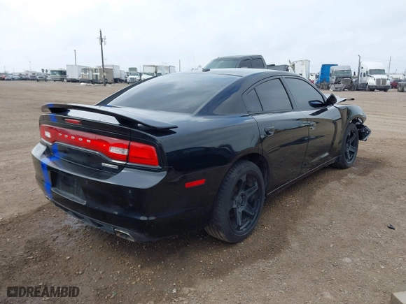 2011 Dodge Charger RT with VIN 2B3CL5CT6BH616891, listed as a IAAI auction lot 41543781 with 102,573 mi miles. Bid and sale history available at carsss.com. Image 4.