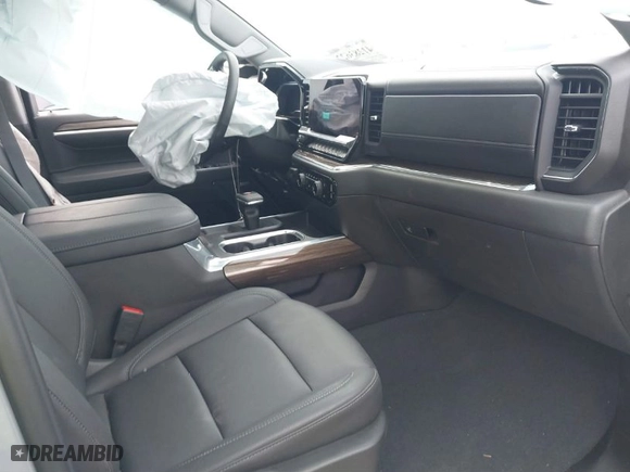 2024 Chevrolet Silverado 1500 LT Trail Boss with VIN 3GCUDFED1RG397733, listed as a IAAI auction lot 41283622 with 4,016 mi miles. Bid and sale history available at carsss.com. Image 5.