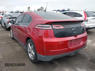2011 Chevrolet Volt with VIN 1G1RD6E40BU103692, listed as a IAAI auction lot 42206339 with 9,621 mi miles and . Bid and sale history available at carsss.com. Image 3.
