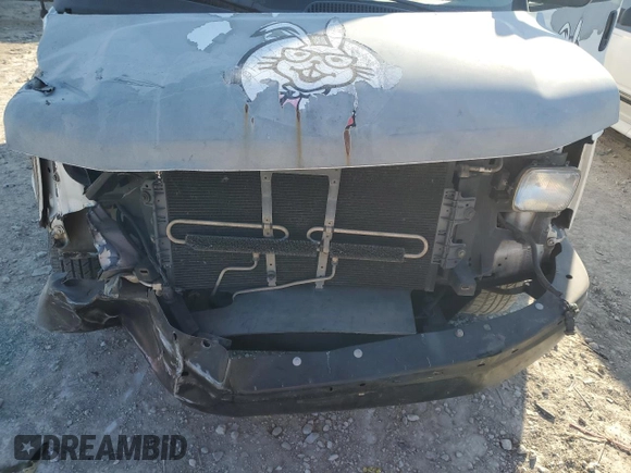 2011 Chevrolet Express Cargo Van with VIN 1GCWGGBA4B1155880, listed as a Copart auction lot 46640635 with 206,187 mi miles and Salvage Title. Bid and sale history available at carsss.com. Image 12.