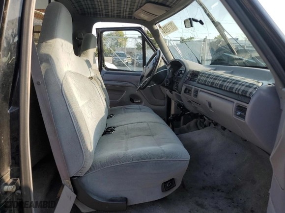 1997 Ford F-250 HD with VIN 1FTHF26F2VEC24650, listed as a Copart auction lot 70712684 with 155,588 mi miles and Clean Title. Bid and sale history available at carsss.com. Image 10.