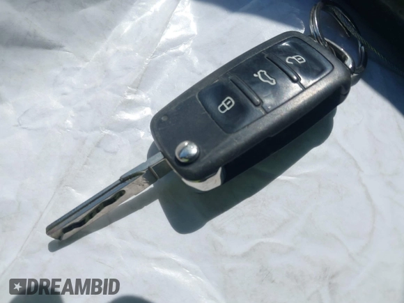 2012 Volkswagen GTI с VIN WVWHV7AJ6CW252406, выставлен на аукционе IAAI как лот 42283703 с пробегом 156 288 миль миль и . История ставок и продаж доступна на DreamBid. Изображение 11.