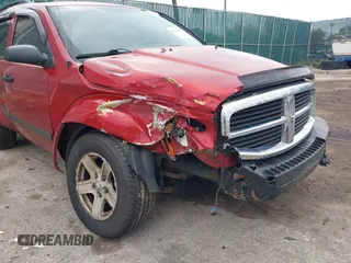 2006 Dodge Durango SLT z VIN 1D4HB48N36F164260, wystawiony jako IAAI lot #40803650 z przebiegiem 199 200 mil mil oraz . Historia ofert i sprzedaży dostępna na DreamBid. Obrazek 6.