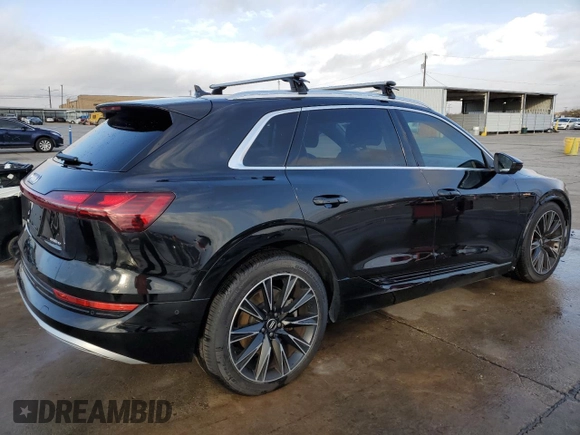 2021 Audi e-tron Premium Plus with VIN WA1LAAGE3MB014433, listed as a Copart auction lot 83881024 with 32,126 mi miles and Clean Title. Bid and sale history available at DreamBid. Image 3.