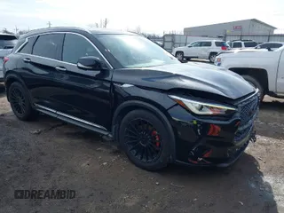 2019 Infiniti QX50 LUXE with VIN 3PCAJ5M32KF126299, listed as a IAAI auction lot 41514137 with 103,576 mi miles. Bid and sale history available at carsss.com. Image 1.