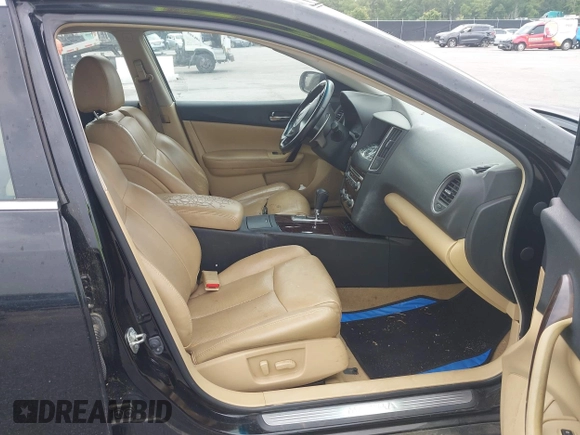 2011 Nissan Maxima SV z VIN 1N4AA5AP1BC855128, wystawiony jako IAAI lot #42372161 z przebiegiem 189 514 mil mil oraz . Historia ofert i sprzedaży dostępna na DreamBid. Obrazek 5.