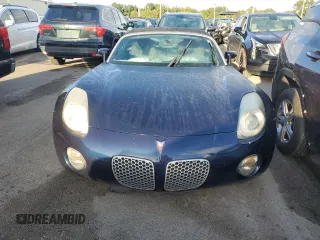 2008 Pontiac Solstice z VIN 1G2MB35B18Y113545, wystawiony jako Copart lot #75100324 z przebiegiem Nie podano mil oraz Szkoda całkowita • Salvage title. Historia ofert i sprzedaży dostępna na DreamBid. Obrazek 5.