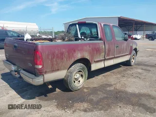 1998 Ford F-150 z VIN 1FTZX1723WNA62178, wystawiony jako IAAI lot #42501577 z przebiegiem 143 086 mil mil oraz . Historia ofert i sprzedaży dostępna na DreamBid. Obrazek 4.
