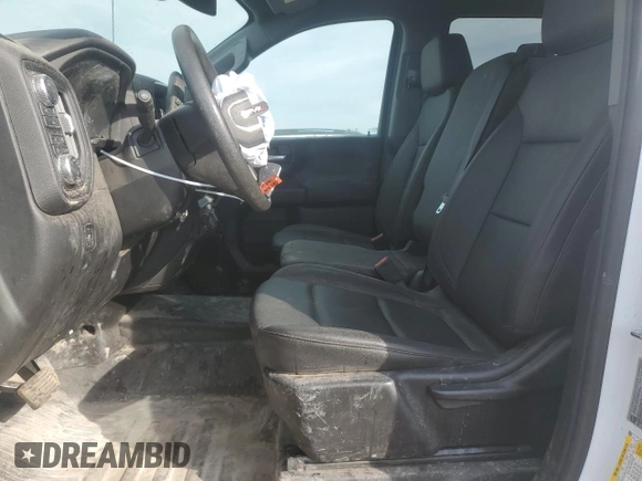 2024 GMC Sierra 3500HD Pro z VIN 1GT49SEY4RF276676, wystawiony jako Copart lot #73758974 z przebiegiem 17 307 mil mil oraz Szkoda całkowita • Salvage title. Historia ofert i sprzedaży dostępna na DreamBid. Obrazek 7.