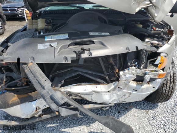 2000 GMC New Sierra 1500 SL with VIN 1GTEC14W8YE324894, listed as a Copart auction lot 50257335 with 214,306 mi miles and Salvage Title. Bid and sale history available at carsss.com. Image 11.
