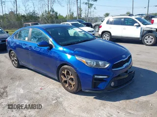 2021 Kia Forte LXS z VIN 3KPF24AD1ME332992, wystawiony jako IAAI lot #41677354 z przebiegiem 78 252 mil mil oraz . Historia ofert i sprzedaży dostępna na DreamBid. Obrazek 1.