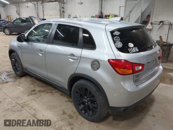 2017 Mitsubishi Outlander ES z VIN JA4AP3AU2HZ032372, wystawiony jako IAAI lot #41976700 z przebiegiem 87 827 mil mil oraz . Historia ofert i sprzedaży dostępna na DreamBid. Obrazek 3.