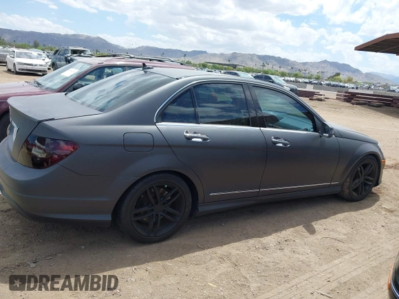 2014 Mercedes-Benz C 250 Sport with VIN WDDGF4HB8EG238824, listed as a IAAI auction lot 42001403 with 163,458 mi miles and . Bid and sale history available at carsss.com. Image 13.