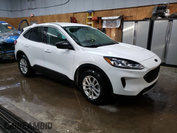 2022 Ford Escape SE Hybrid with VIN 1FMCU9BZ7NUA61357, listed as a Copart auction lot 44249845 with 29,370 mi miles and Clean Title. Bid and sale history available at carsss.com. Image 4.