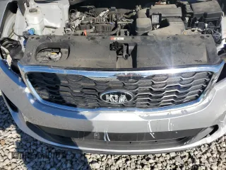 2019 Kia Sorento LX with VIN 5XYPG4A3XKG560499, listed as a Copart auction lot 46121545 with 73,893 mi miles and Salvage Title. Bid and sale history available at carsss.com. Image 12.