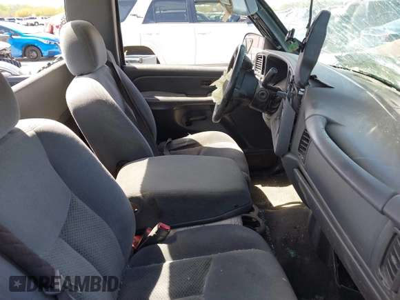 2004 Chevrolet Silverado 1500 LS with VIN 1GCEC14V54Z187746, listed as a IAAI auction lot 41831141 with 1 mi miles. Bid and sale history available at carsss.com. Image 5.