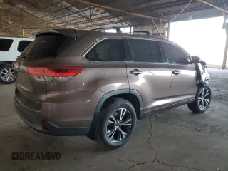 2017 Toyota Highlander LE with VIN 5TDBZRFH1HS426675, listed as a Copart auction lot 48574025 with 64,909 mi miles and Salvage title. Bid and sale history available at DreamBid. Image 3.