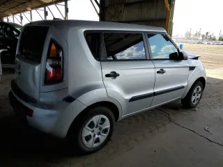 2011 Kia Soul with VIN KNDJT2A19B7714170, listed as a Copart auction lot 51181355 with 121,300 mi miles and Clean Title. Bid and sale history available at carsss.com. Image 3.