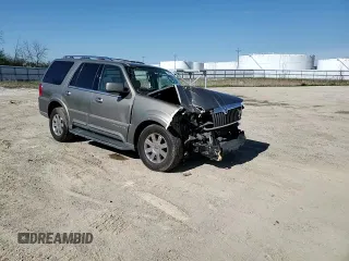 2003 Lincoln Navigator Luxury z VIN 5LMFU28RX3LJ26844, wystawiony jako Copart lot #56039125 z przebiegiem 134 224 mil mil oraz Nie do naprawy • Non repairable. Historia ofert i sprzedaży dostępna na DreamBid. Obrazek 14.