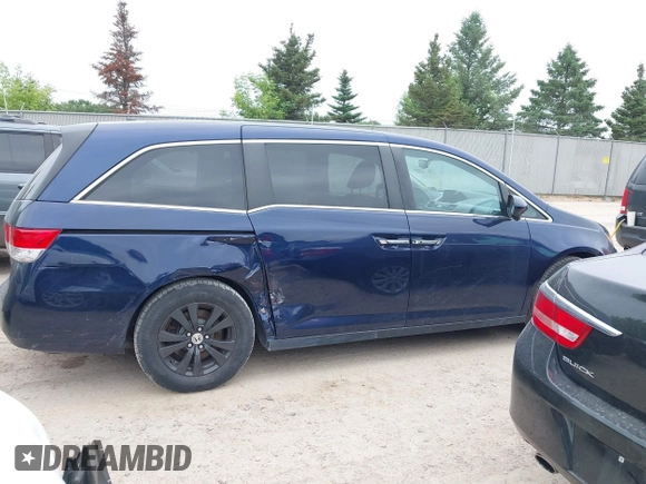 2015 Honda Odyssey EX-L z VIN 5FNRL5H68FB070392, wystawiony jako IAAI lot #42412403 z przebiegiem 146 907 mil mil oraz . Historia ofert i sprzedaży dostępna na DreamBid. Obrazek 13.