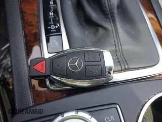 2013 Mercedes-Benz C 300 Sport with VIN WDDGF8AB3DR247015, listed as a IAAI auction lot 42292350 with 118,370 mi miles and . Bid and sale history available at DreamBid. Image 11.