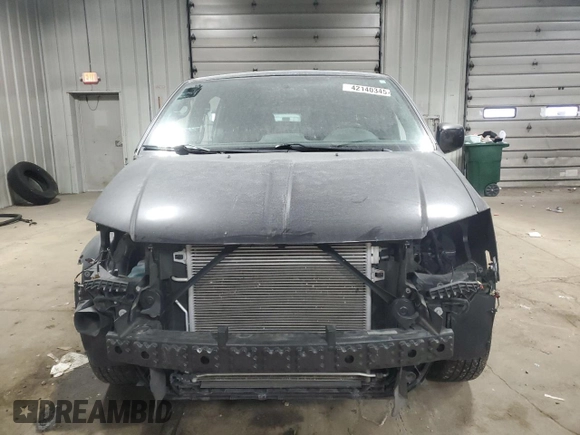 2014 Dodge Grand Caravan SE 30th Anniversary with VIN 2C4RDGBGXER458141, listed as a Copart auction lot 42140345 with 61,776 mi miles and Clean Title. Bid and sale history available at DreamBid. Image 5.